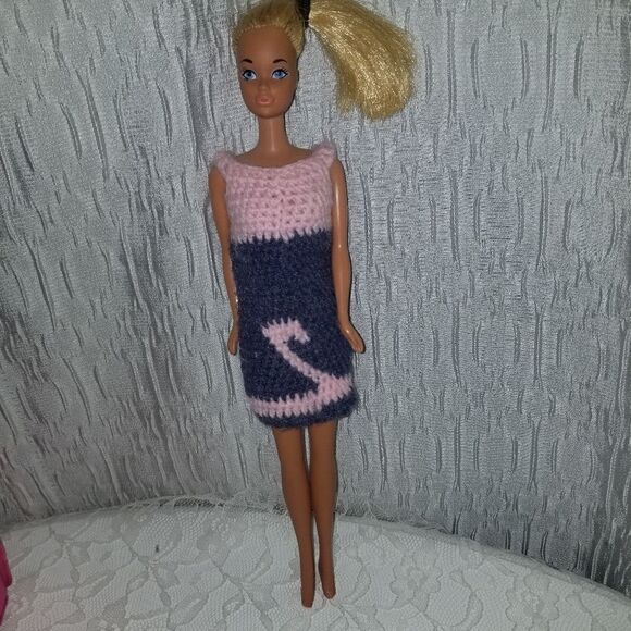 2 vintage 70's barbie with hand made crochet dresses - Picture 12 of 12